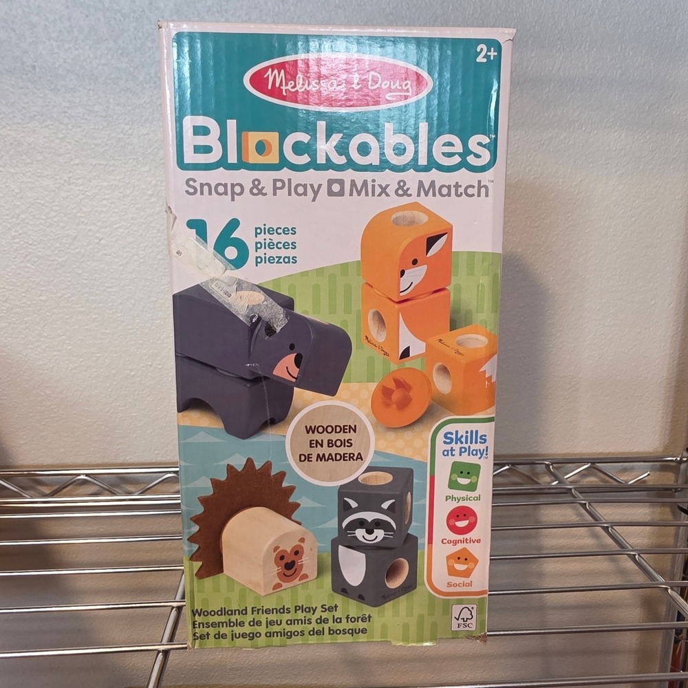 Melissa & Doug Blockables Woodland Friends Play Set 16-piece wooden building set
